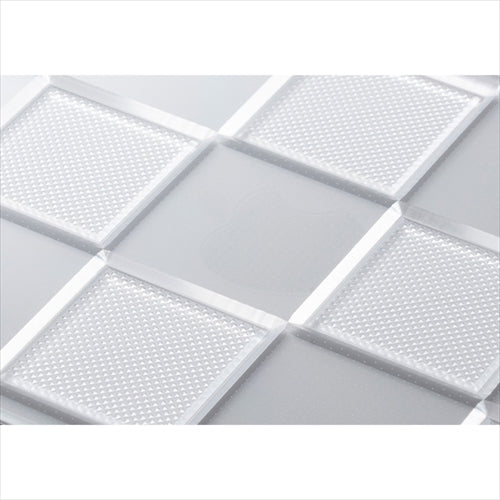 【Web限定】Air Jacket "kiriko" for iPhone 16 Plus 市松(クリア)